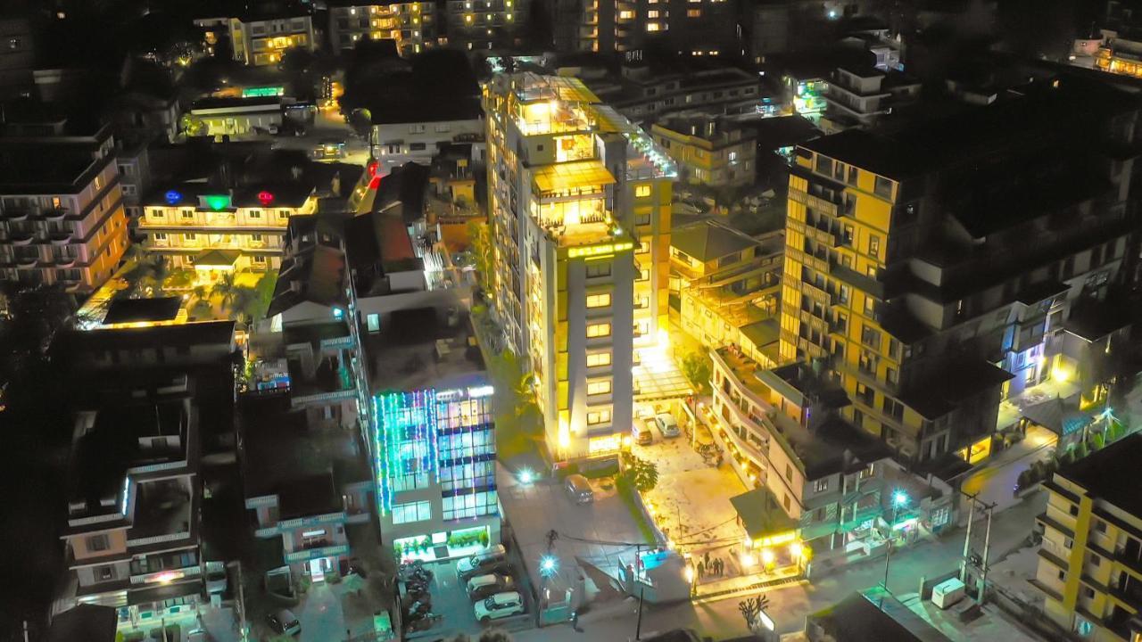 Hotel Shaara ポカラ エクステリア 写真
