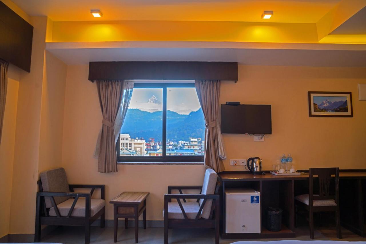 Hotel Shaara ポカラ エクステリア 写真